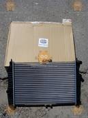 Радиатор охлаждения Авео Aveo (с кондиционером) (600мм по сотам, без бачков) (пр-во EuroEx Венгрия) ЕЕ 098879