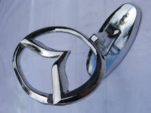 Эмблема на капот Mazda (прицел)
