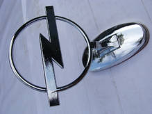 Эмблема на капот Opel (прицел)
