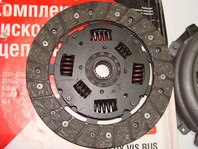 Сцепление ВАЗ 2110 - 2112 комплект в сборе (корзина + диск + выжимной) 8 клап. (пр-во АвтоВАЗ) - фото №2