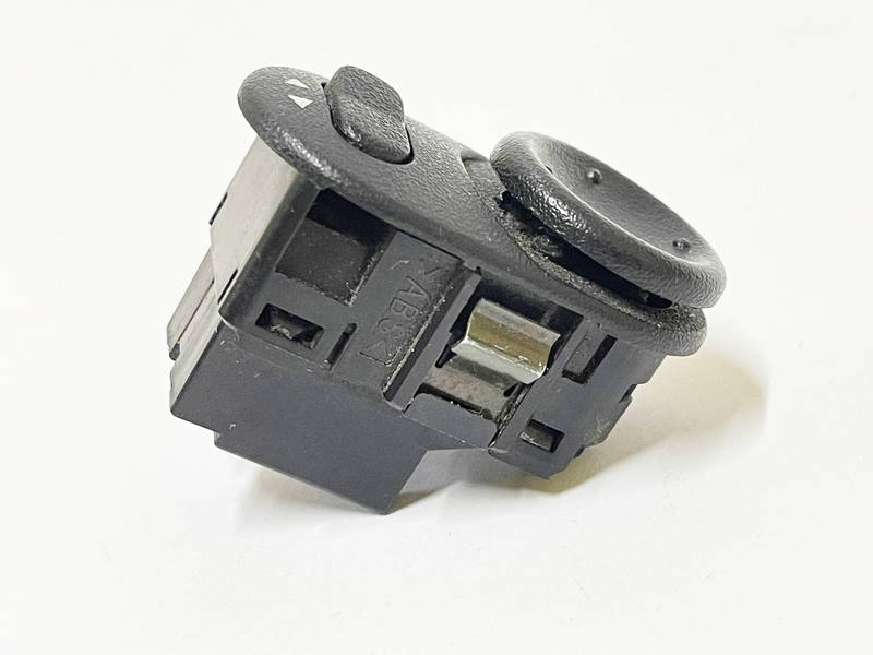 Кнопка регулирования зеркал OPEL VECTRA B, ASTRA G, ZAFIRA A (1995-2002г) БУ ОЕМ 09226861 (GM) ВС - фото №4