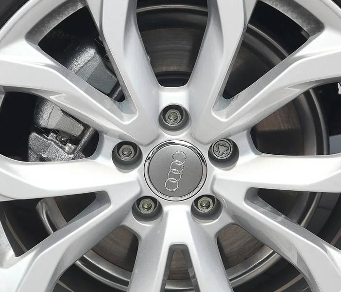 Колпак колеса Audi серая +хром d=69мм, посадочный d=60мм (колпачок, заглушка диска) 1шт (Завод) CH - фото №2