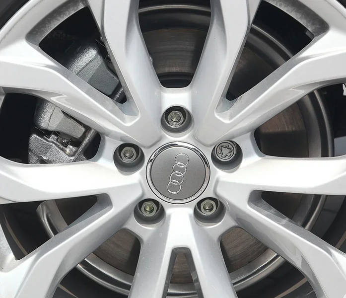 Колпак колеса Audi серая+хром d=61мм (колпачок, заглушка диска) 1шт (пр-во Завод) CH - фото №2