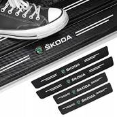 Защитные пленки на пороги SKODA КАРБОН самоклейка 4шт-2х(60х7см) 2х(40х7см) (пр-во Завод) ВС7